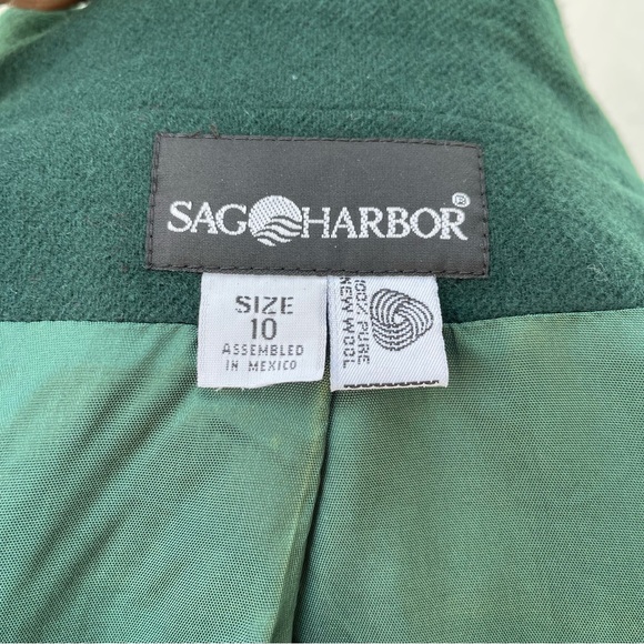 Vintage wool oversized blazer in emerald green. Excellent vintage condition. - Picture 7 of 9